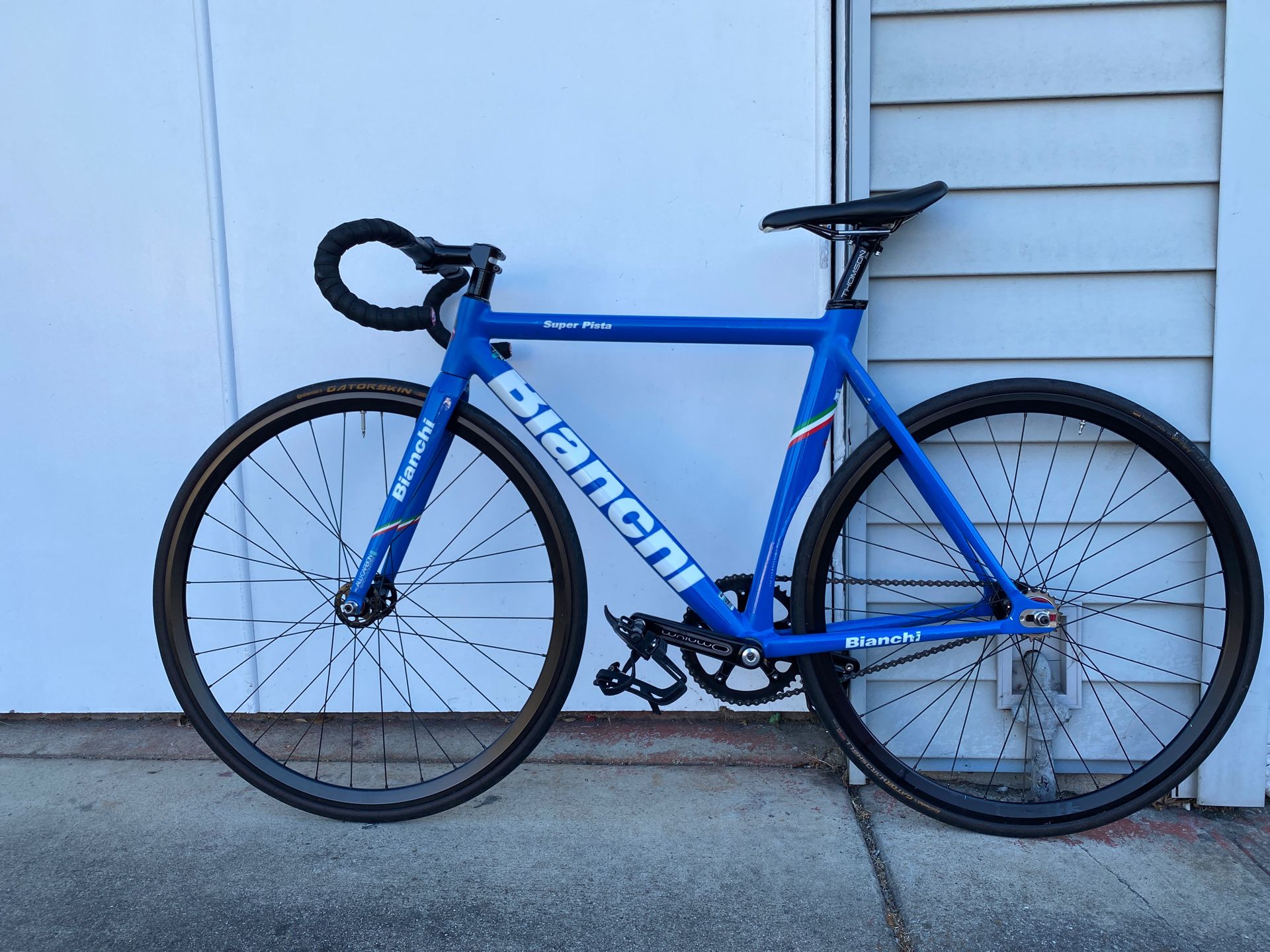 Bianchi super pista tire clearance clearance
