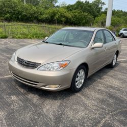 Toyota Camry 1 owner no issues!!!!