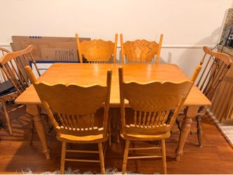 Dining table with 6 chairs