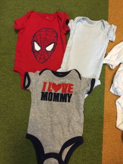 Baby boy- Newborn- 9 pcs- 5$