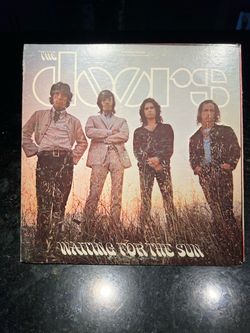 The DOORS LP cover for Waiting for the Sun. Tested Plays Beautiful