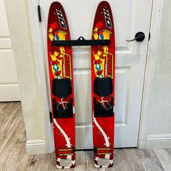 HO SPORT YOUTH HOT SHOT TRAINER WATER SKIS
