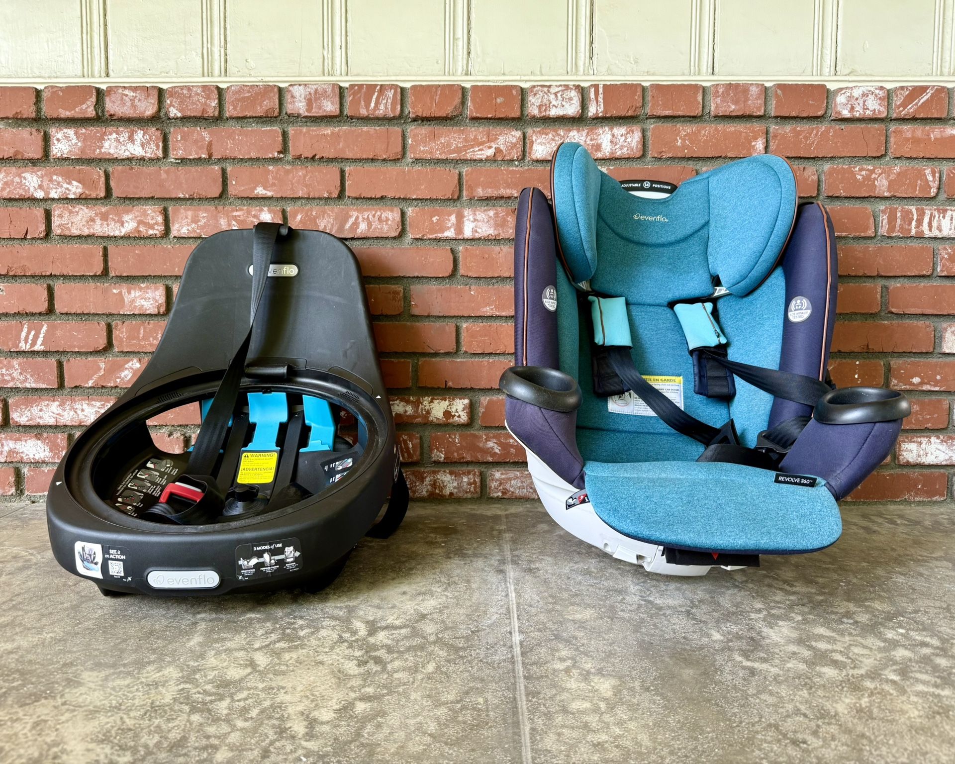 Revolve 360 Gold Car Seat