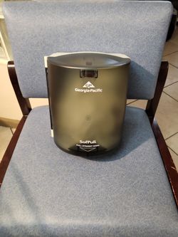 Paper Towel Dispenser
