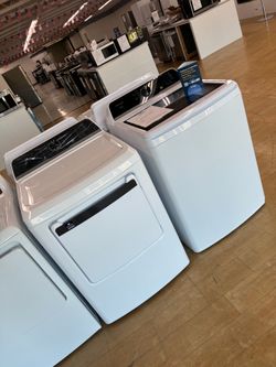 Frigidaire Top Load Washer and Dryer Set