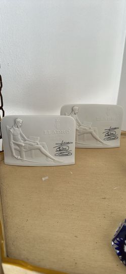 Lladró Figurine Set 