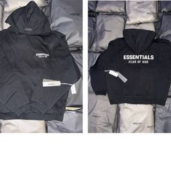 🚨New ESSENTIALS hoodies 🚨