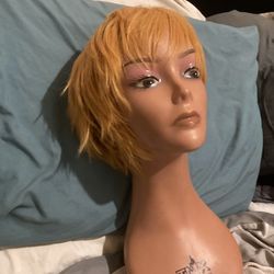 Short Wig 