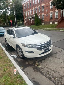 Honda Accord Crosstour White SUV