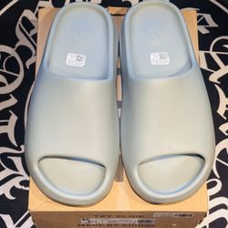 Adidas Yeezy Slides “Salt”