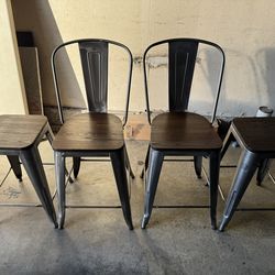 Set of 4 industrial style bar stools