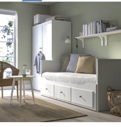 IKEA hemnes day bed