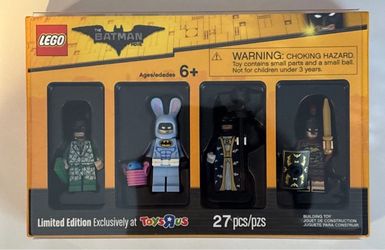 LEGO The Batman Movie 2017 Toys R Us Bricktober Minifigure Collection