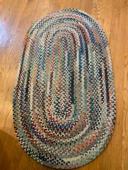 Vintage hand braid wool rug