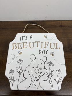 Disney Winnie the Pooh “It’s a Bee-utiful Day” 