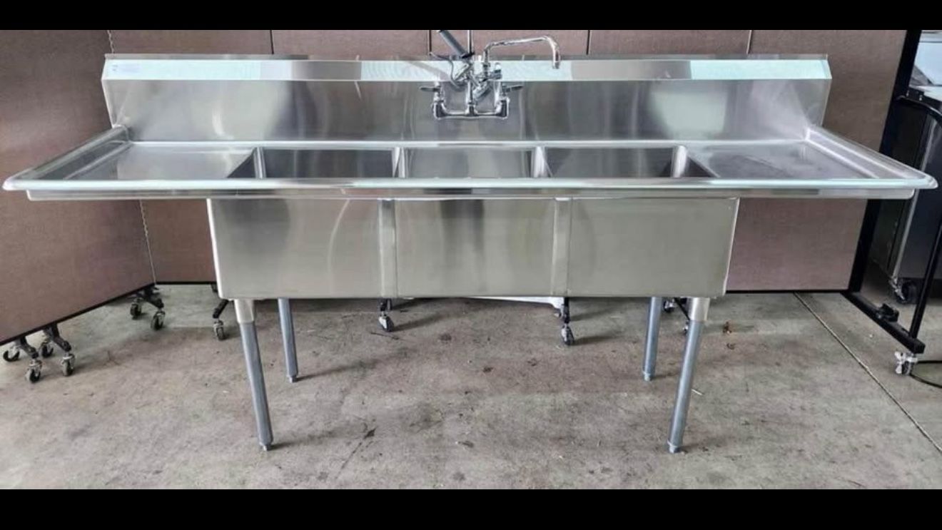 Commercial Kitchen sink