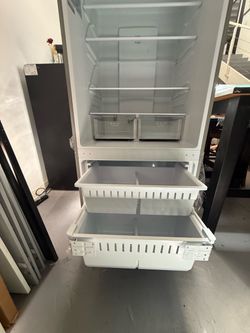 Refrigerator (French doors)
