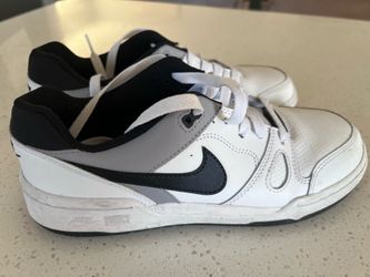 Boys Nike Shoes 5.5Y
