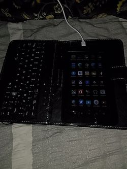 Icraig tablet and keyboard
