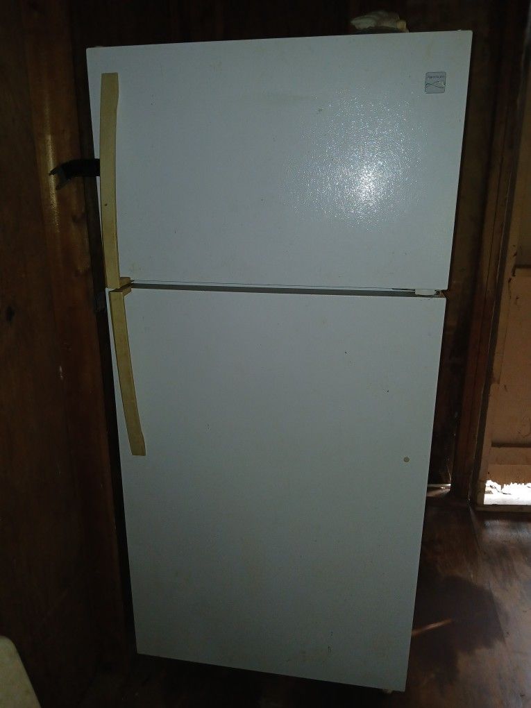 Working Refrigerator 