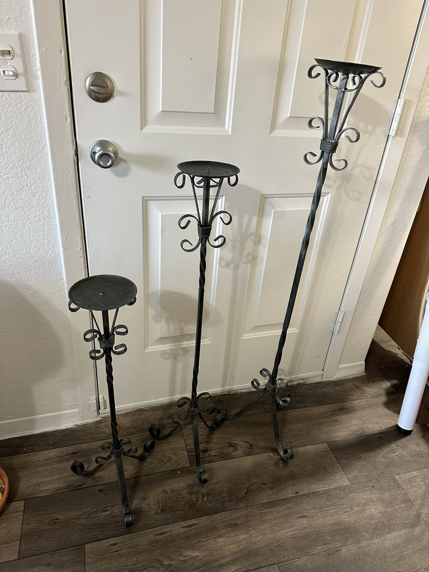 Large Set Of 3 Floor Candle Holders (Metal)