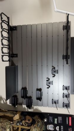 Hold up displays wall mount