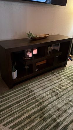 Entertainment stand