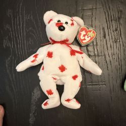 Chinook Maple Leaf 2000 Beanie Baby Bear
