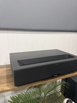 Formovie THEATER Ultra Short Throw 4K Laser Projector Great Condition