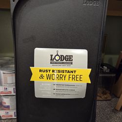 LODGE CAST IRON GRIDDLE - NWT!