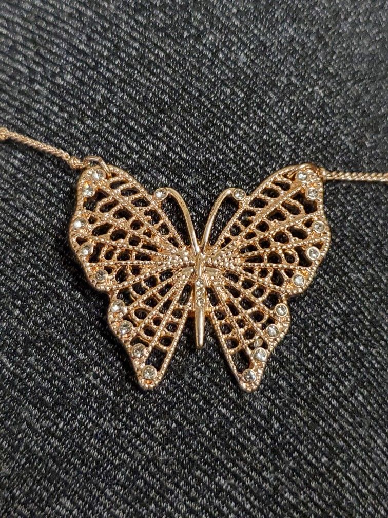 Vintage LC Lauren Conrad Rose Gold Tone Filigree Butterfly Necklace With Clear Rhinestones 31.5 in chain with 3.5 in extender
