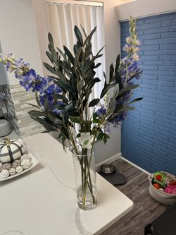 Center Piece From Harvertys Furniture