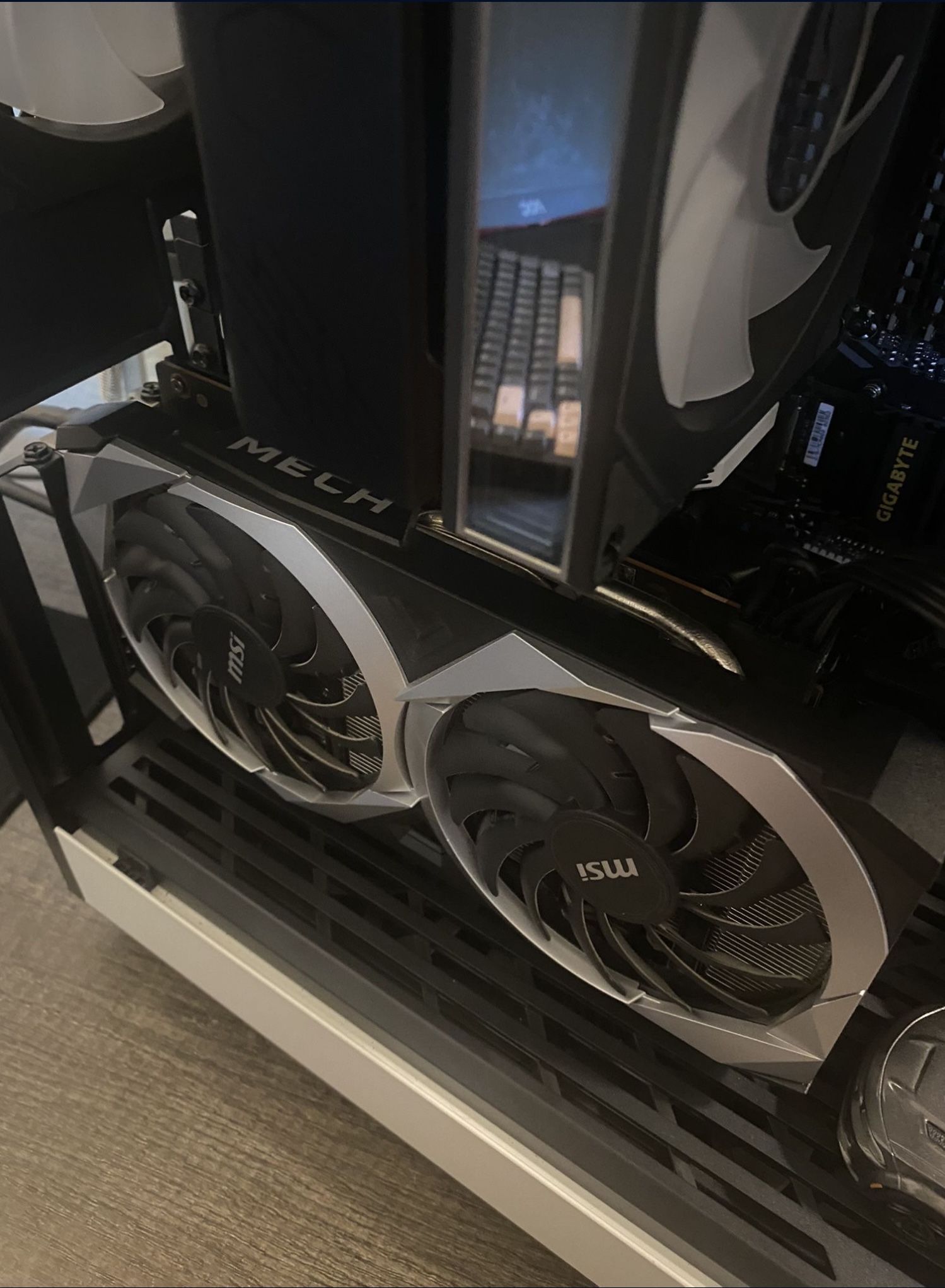 6600xt Gpu
