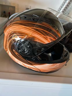 Motorcycle helmet