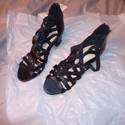 Used Once Size 5..Liz Claiborne 