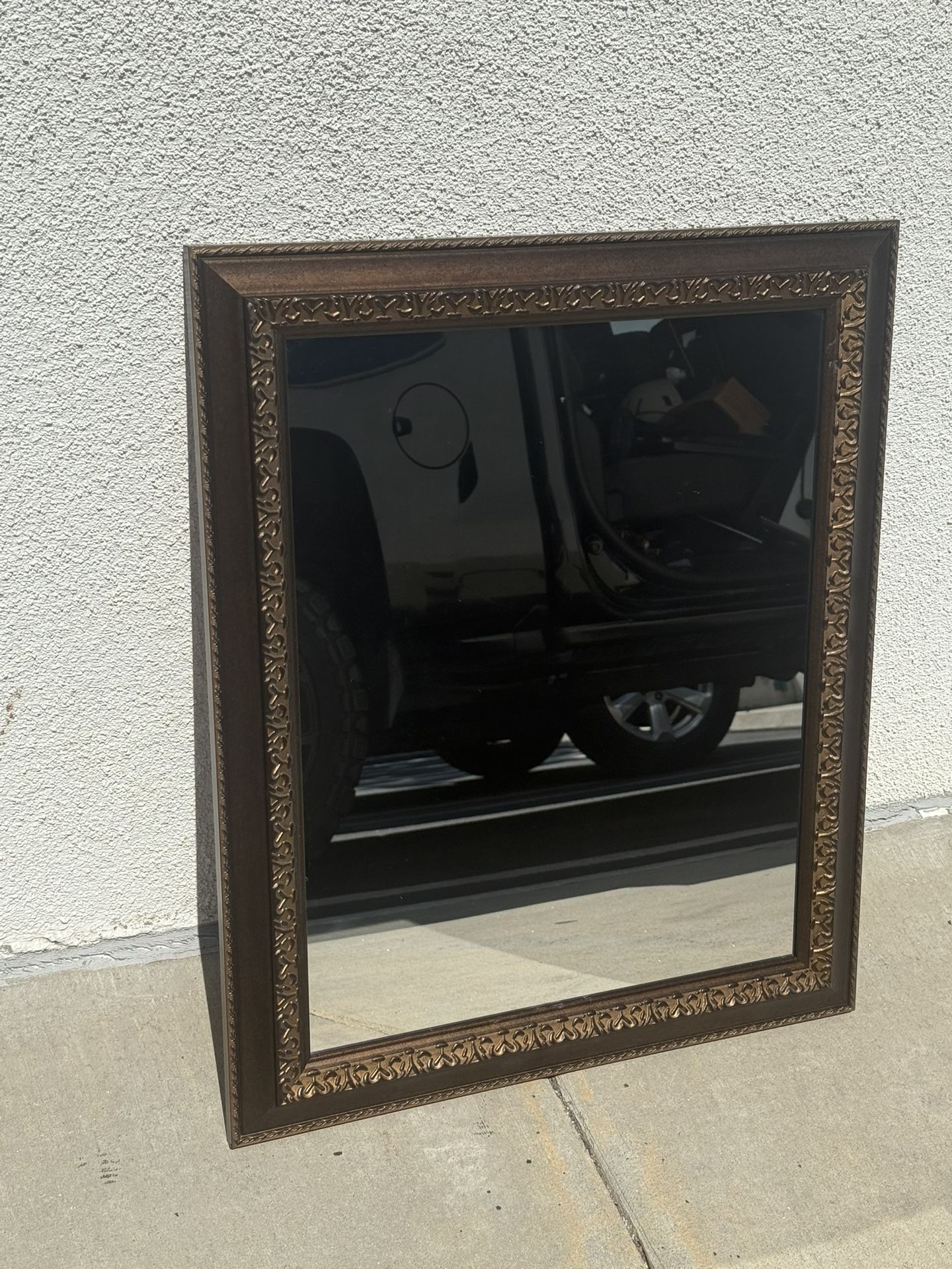 Nice Antique Decor Framed Mirror Decor 21x25 1/2