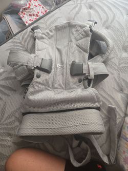 Babybjorn Carrier