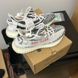 Adidas Yeezy Boost 350 V2 Zebra