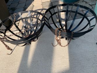 2 solid metal 13 inch wide hanging flower baskets w/ metal chain & hook, has a unique design, just add your coconut mat and fill with flowers