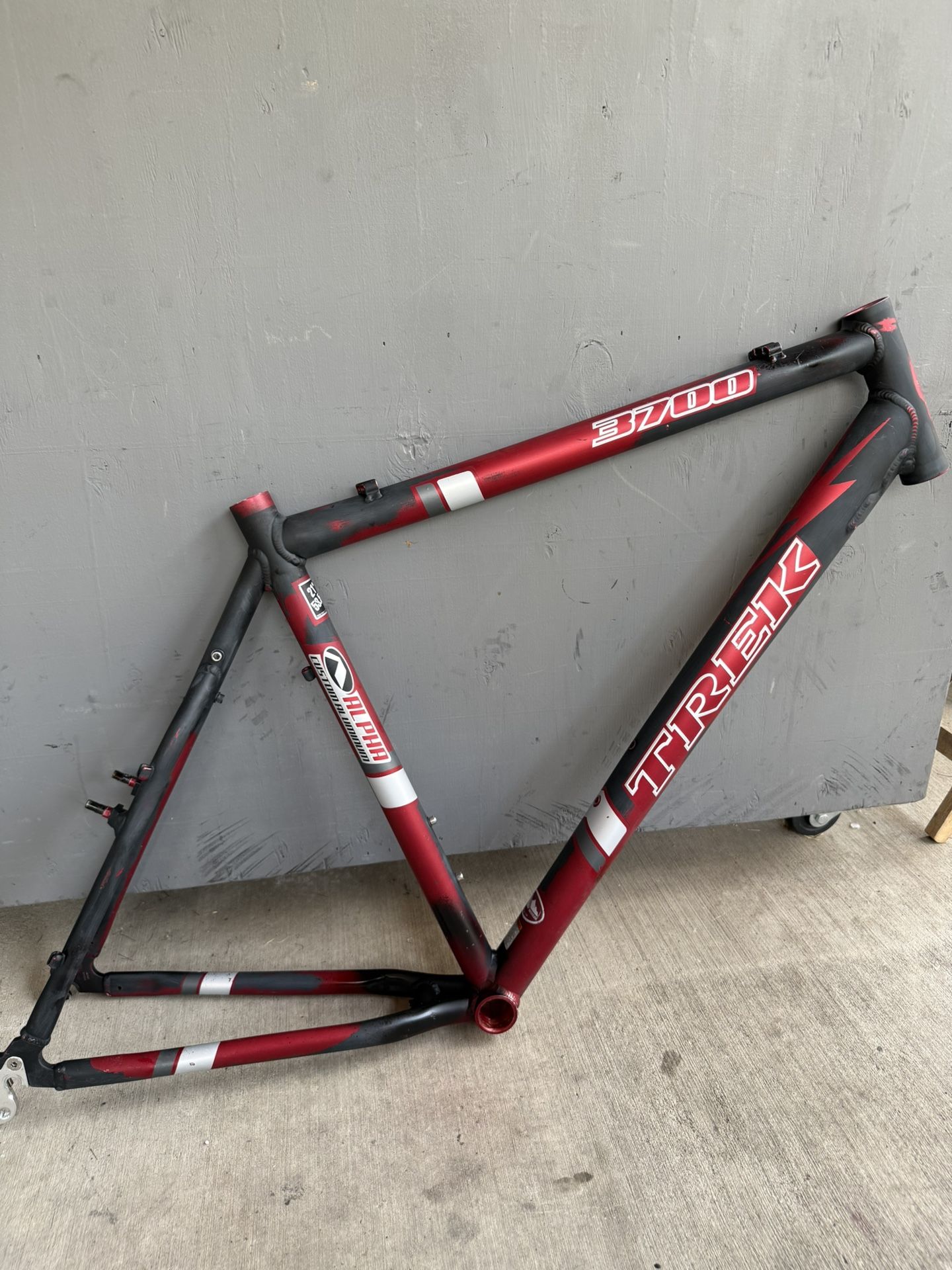trek mountain bike frame 26”