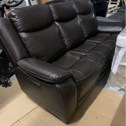 Like New Leather Power Recliner Couch 