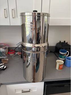 Royal Berkey Size set - like new