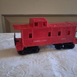 Lionel #6047 O Scale Lionel Lines Caboose Red Postwar- Vintage