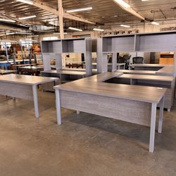 4 Piece Modular Desk with Credenza & Hutch