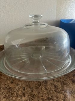 BEAUTIFUL GLASS CAKE DISH