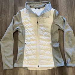 The North Face Women's Small Puffer Jacket - Great Condition!!
