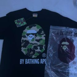 Bape t shirt black/green camo 