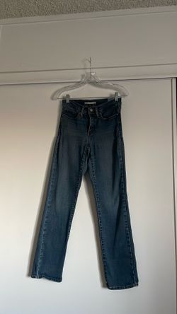 Levi’s 27x28—  314 style