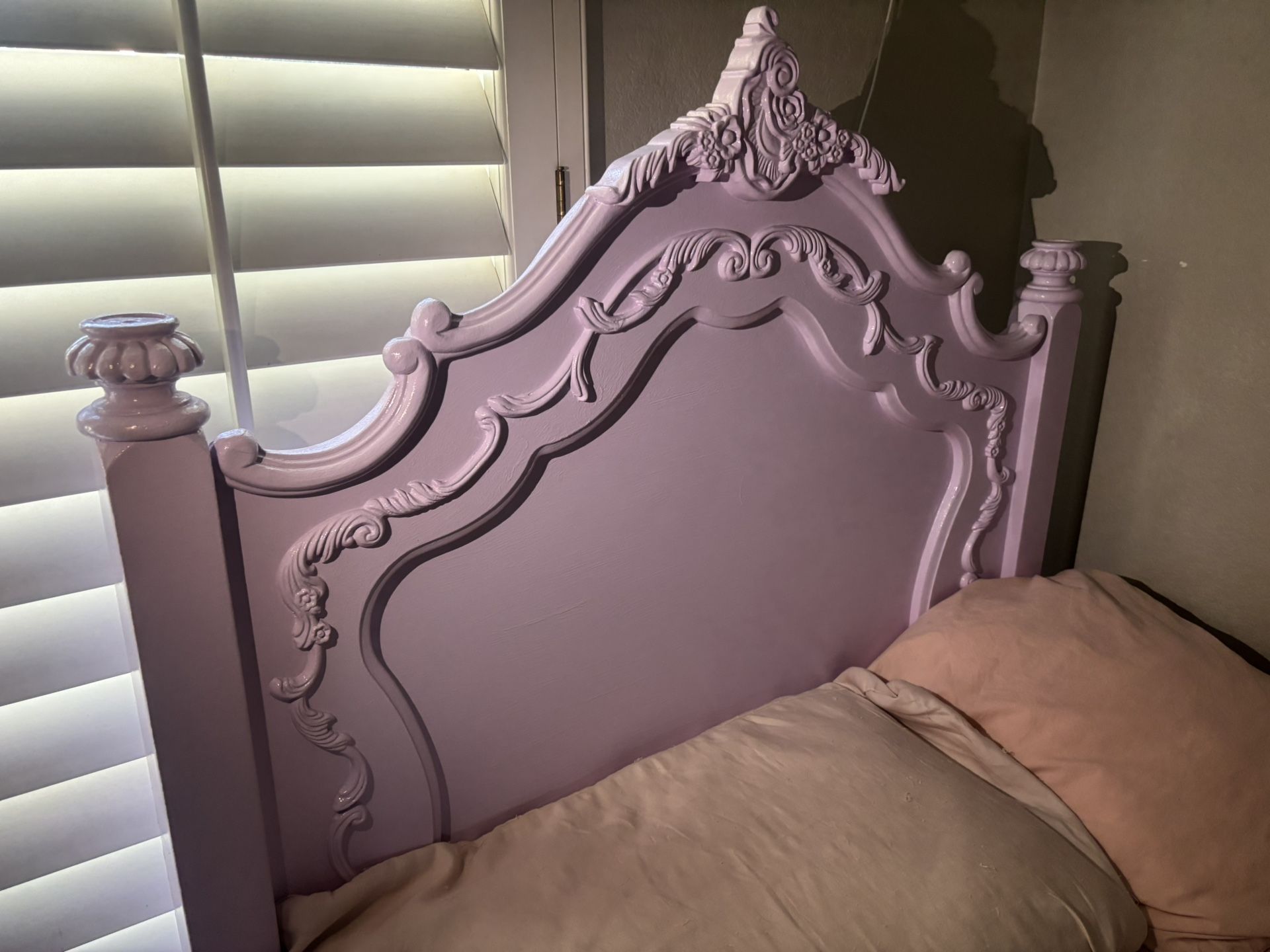 Twin Bed