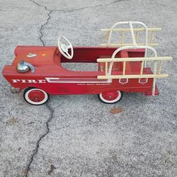 $400.00 Vintage 1950s Or 40th Fire Truck Paddle Car
